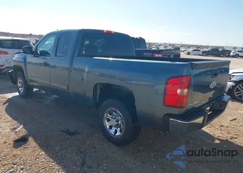 2011 Chevrolet Silverado 1500 Ls z USA, uszkodzony, nr VIN 1GCRCREA7BZ405520